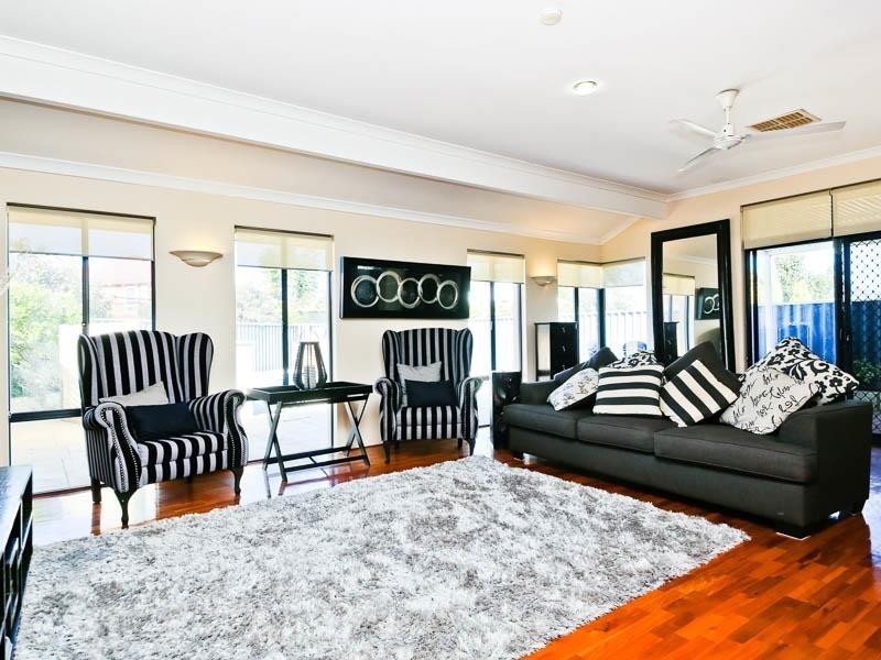 8 Milos Mews, Secret Harbour WA 6173