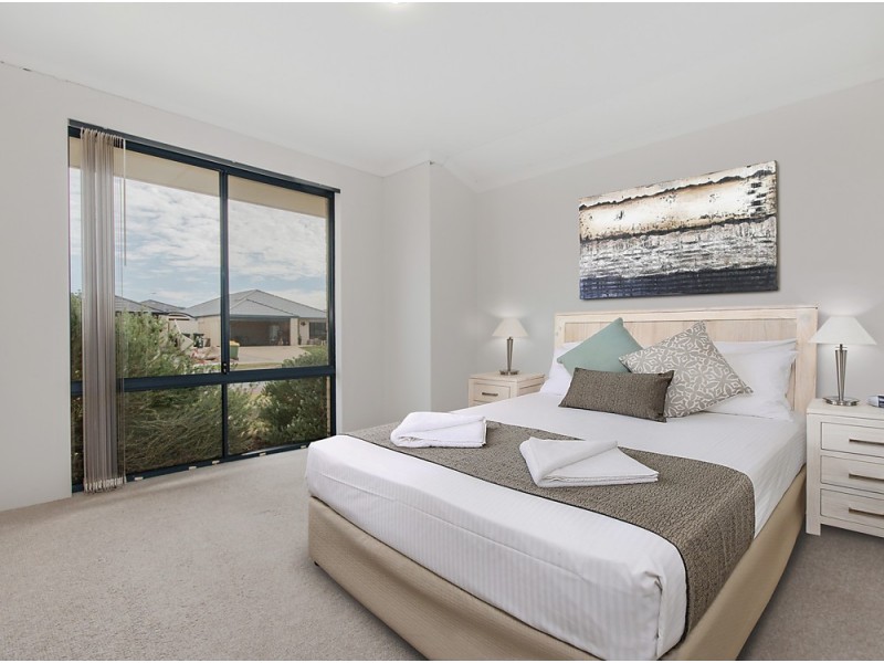 104 Forty Road, Secret Harbour WA 6173