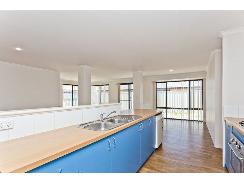 104 Forty Road, Secret Harbour WA 6173