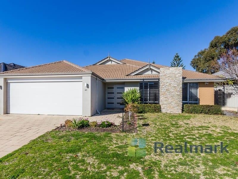 41 Arrowwood Loop, Secret Harbour WA 6173