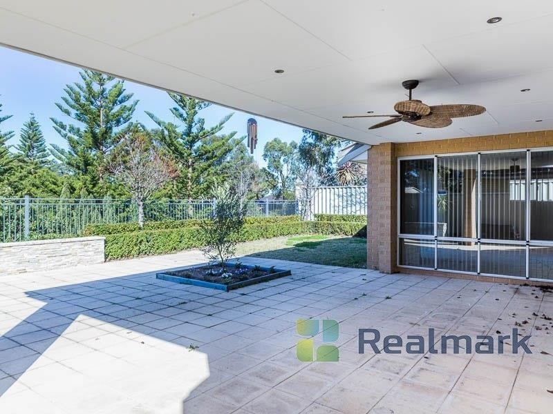 41 Arrowwood Loop, Secret Harbour WA 6173