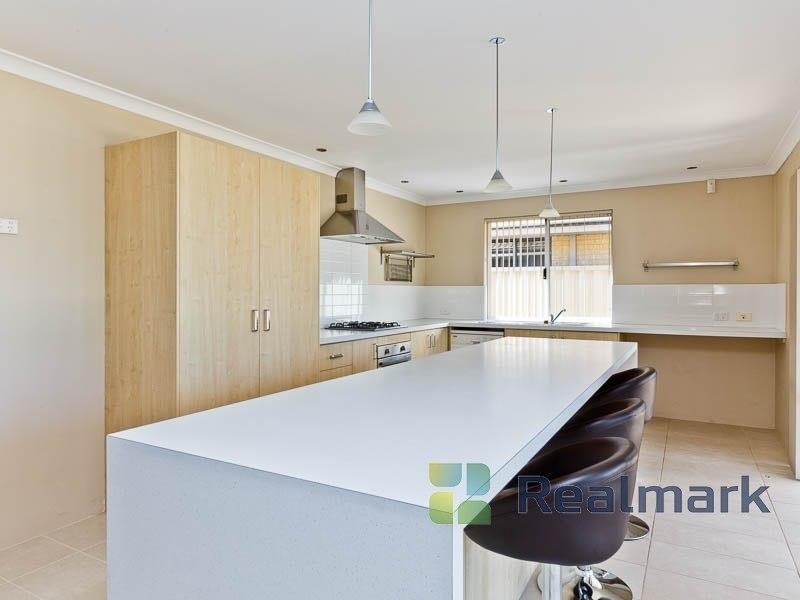 41 Arrowwood Loop, Secret Harbour WA 6173