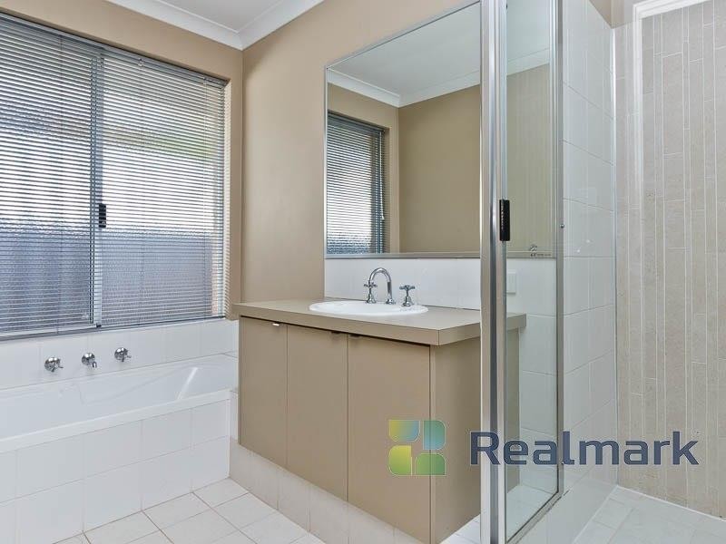 41 Arrowwood Loop, Secret Harbour WA 6173