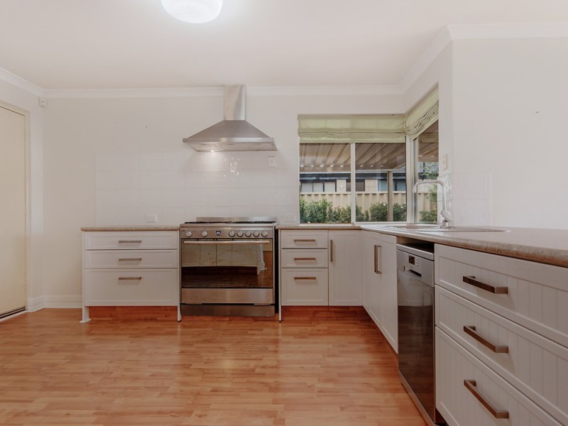 4 Anguilla Court, Secret Harbour WA 6173