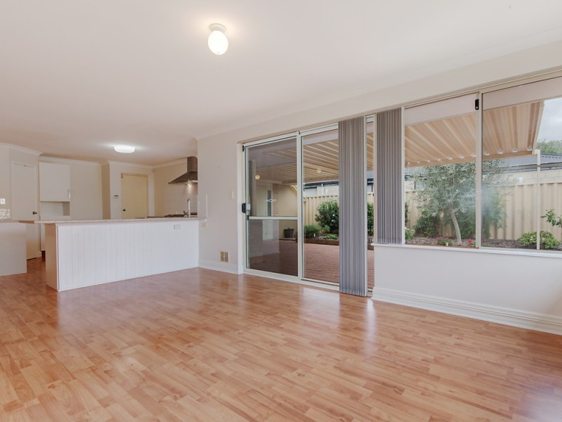 4 Anguilla Court, Secret Harbour WA 6173