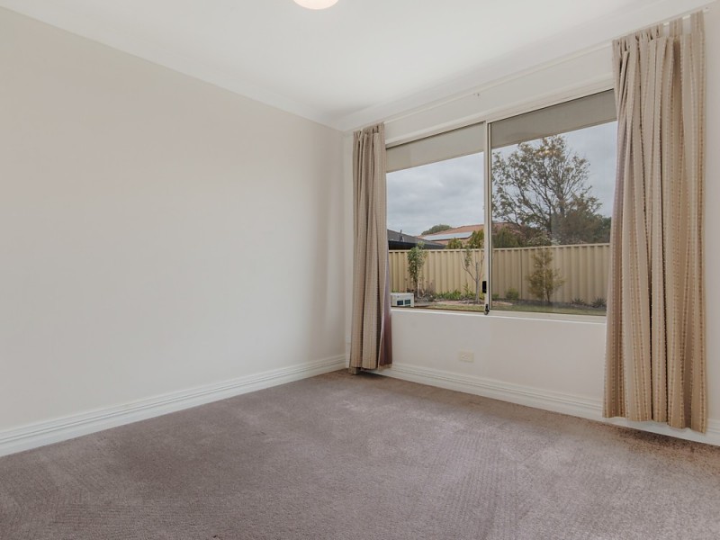 4 Anguilla Court, Secret Harbour WA 6173