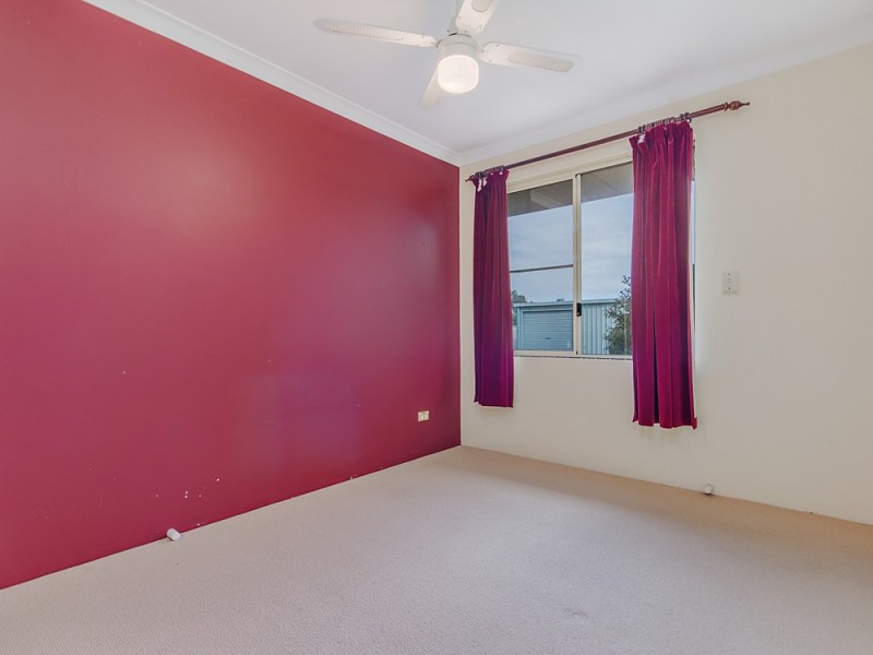 16 Wooleen Street, Golden Bay WA 6174