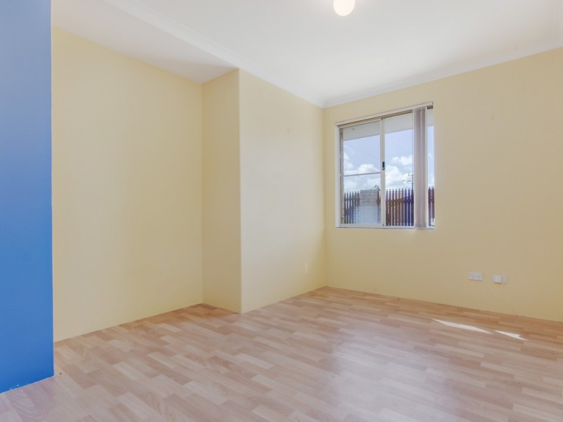 16 Wooleen Street, Golden Bay WA 6174