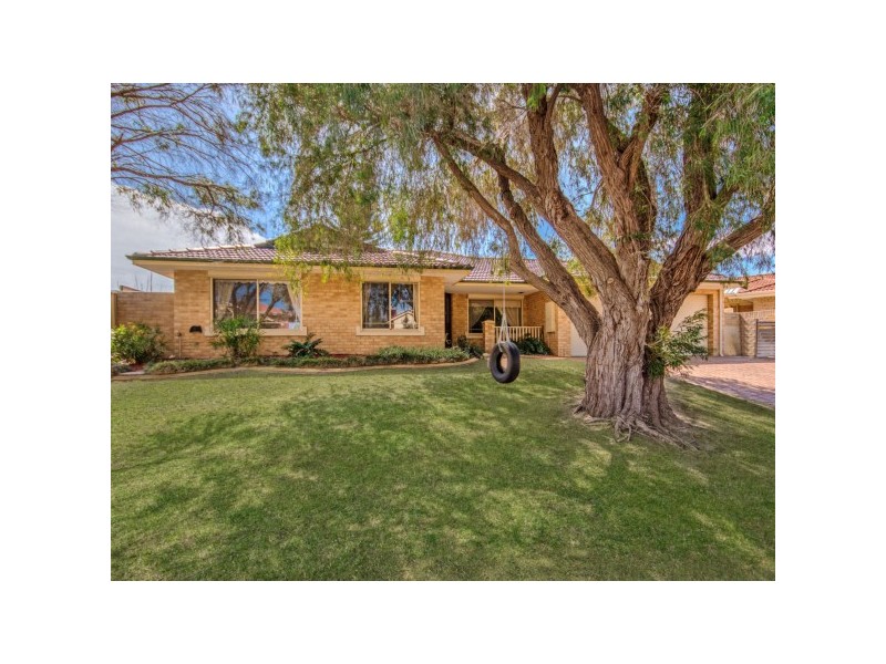22 Camargue Green, Secret Harbour WA 6173