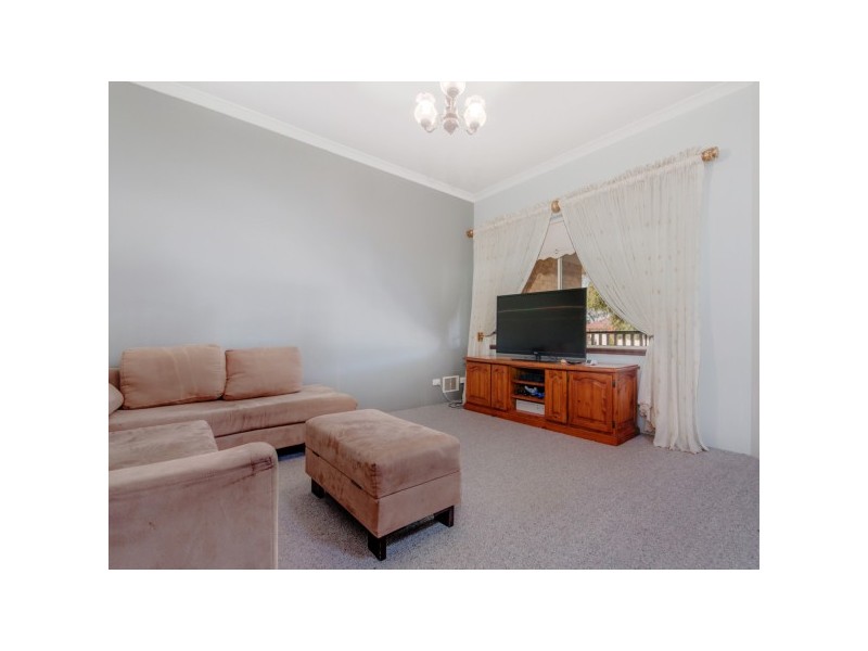 22 Camargue Green, Secret Harbour WA 6173