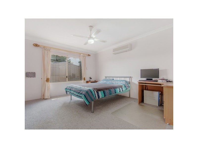 22 Camargue Green, Secret Harbour WA 6173