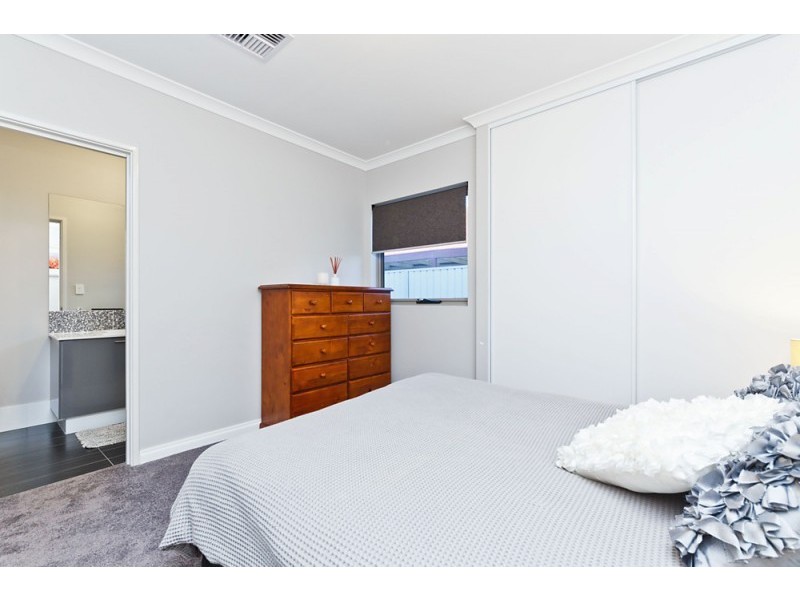 12 Majorca Green, Secret Harbour WA 6173