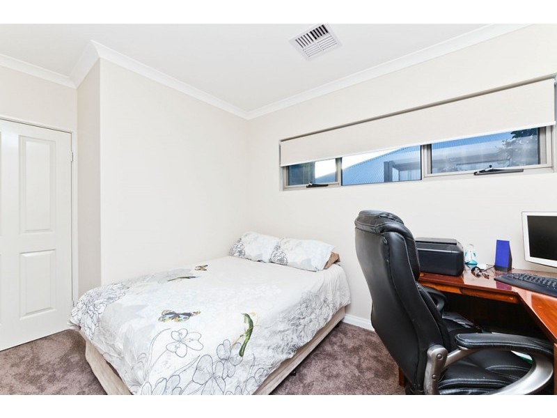 12 Majorca Green, Secret Harbour WA 6173