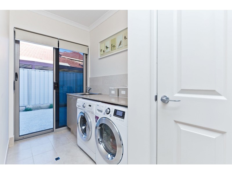 12 Majorca Green, Secret Harbour WA 6173