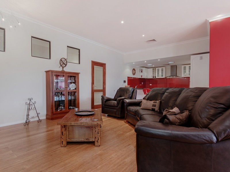 38 Clearwater Way, Singleton WA 6175