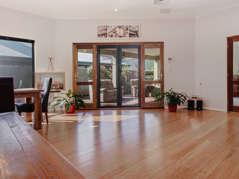 38 Clearwater Way, Singleton WA 6175
