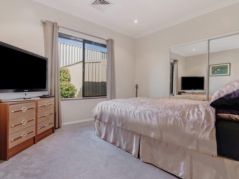 38 Clearwater Way, Singleton WA 6175