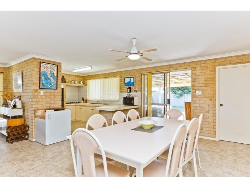 21 Boolardy Road, Golden Bay WA 6174