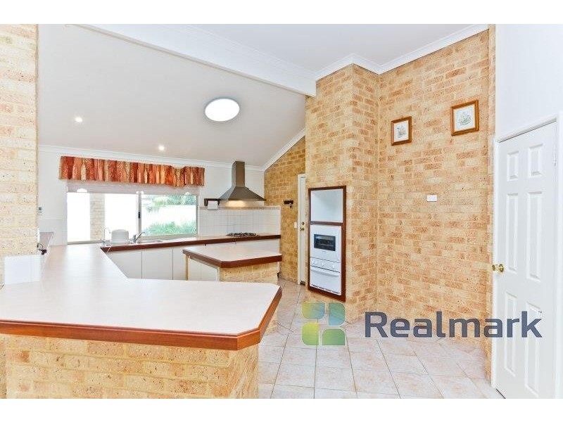 18 Formia Place, Secret Harbour WA 6173