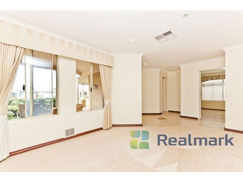 18 Formia Place, Secret Harbour WA 6173