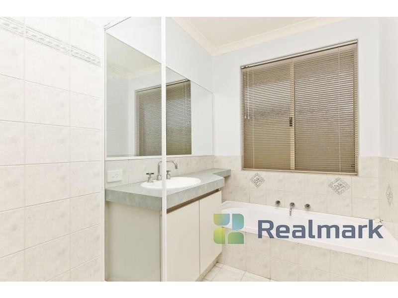 18 Formia Place, Secret Harbour WA 6173