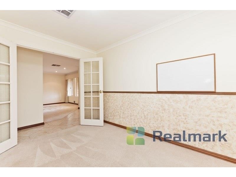 18 Formia Place, Secret Harbour WA 6173