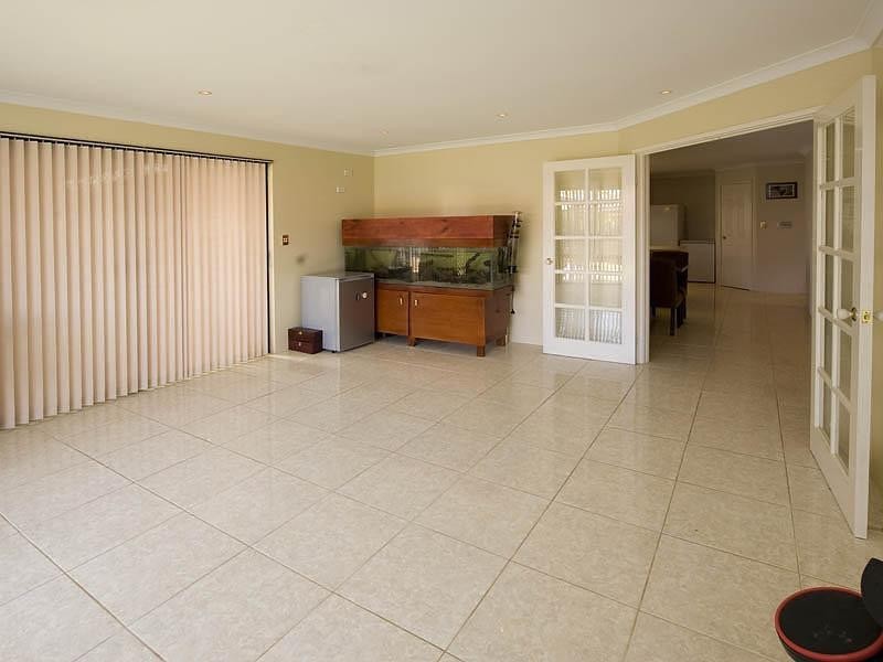 19 Pesaro Green, Secret Harbour WA 6173