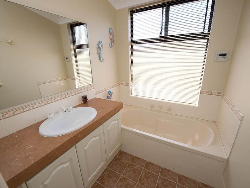 19 Pesaro Green, Secret Harbour WA 6173