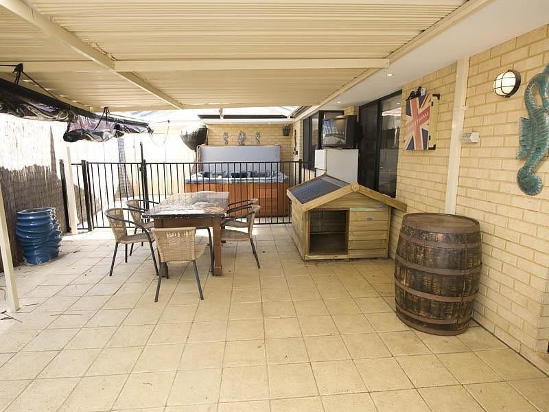 19 Pesaro Green, Secret Harbour WA 6173