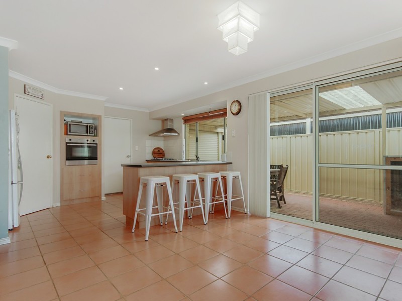 60 La Spezia Drive, Secret Harbour WA 6173