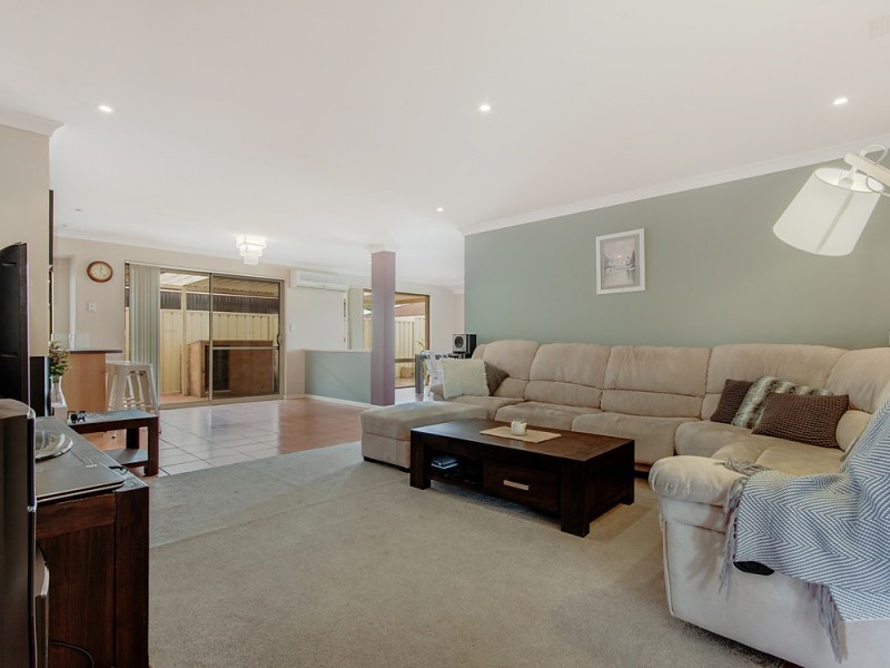 60 La Spezia Drive, Secret Harbour WA 6173
