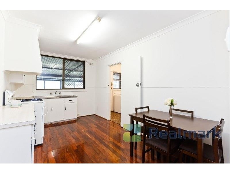 12 Hume Court, Parmelia WA 6167