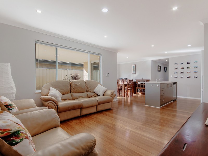 26 Kalli Street, Golden Bay WA 6174