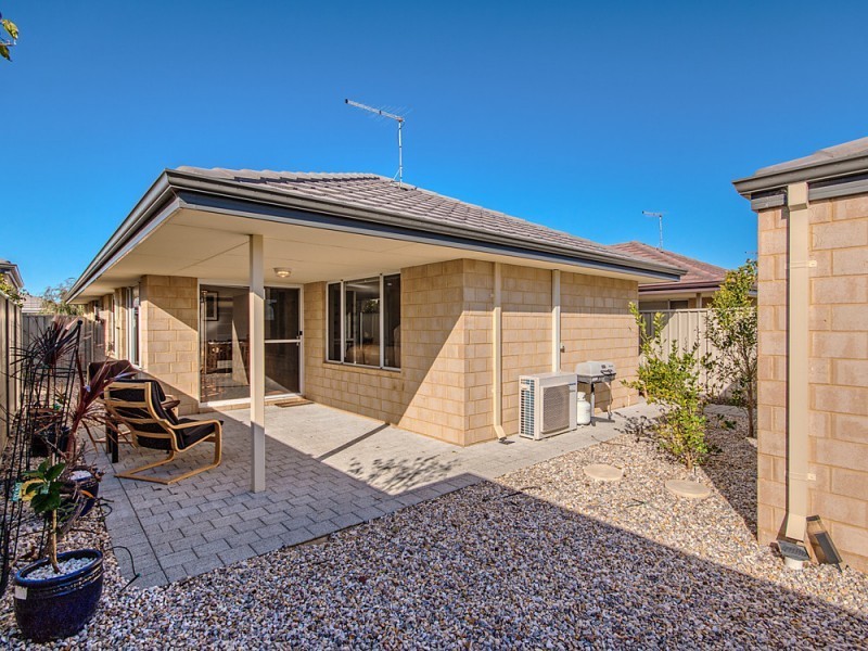26 Kalli Street, Golden Bay WA 6174