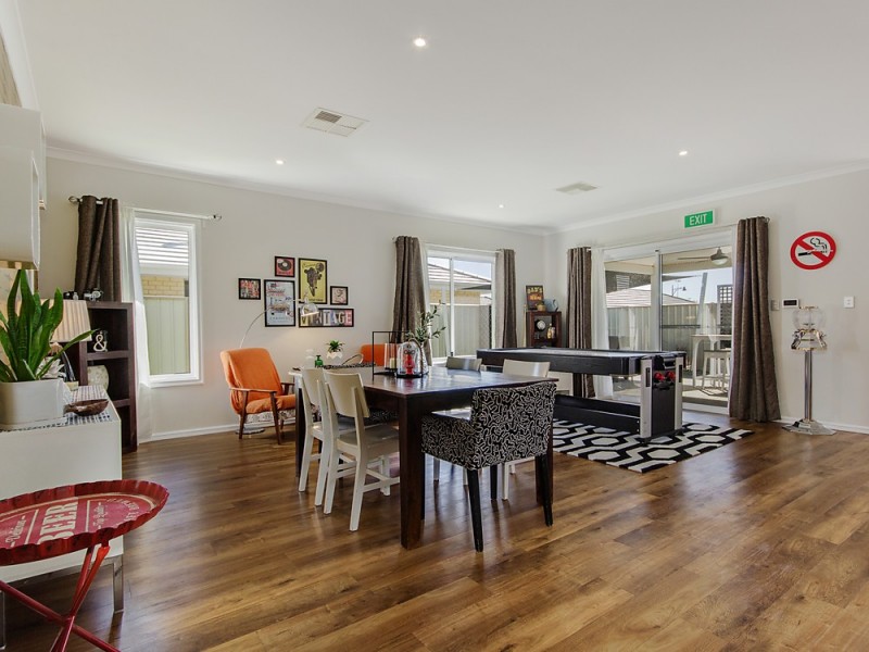 12 Carcione Avenue, Secret Harbour WA 6173