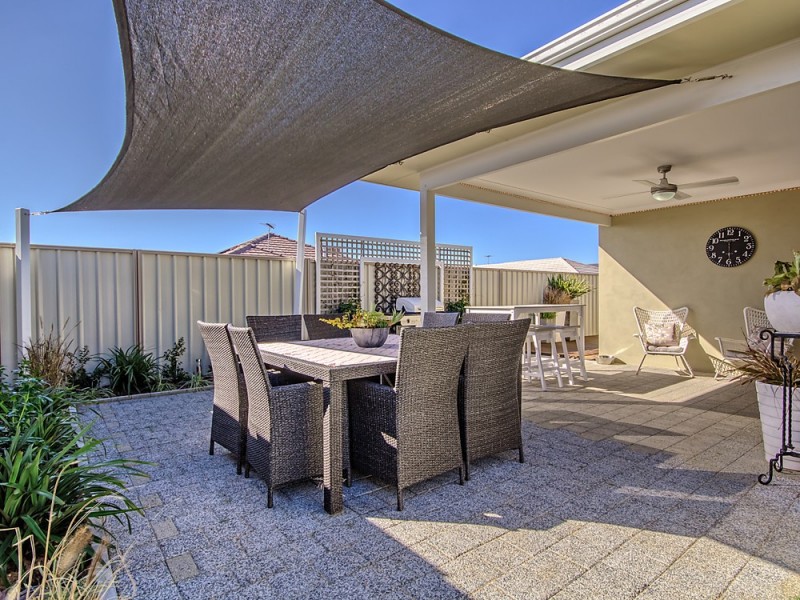 12 Carcione Avenue, Secret Harbour WA 6173