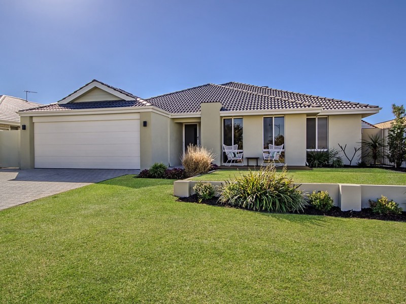 12 Carcione Avenue, Secret Harbour WA 6173