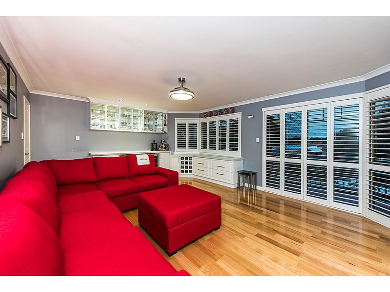 31 Yanrey Street, Golden Bay WA 6174