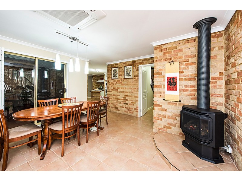 31 Yanrey Street, Golden Bay WA 6174