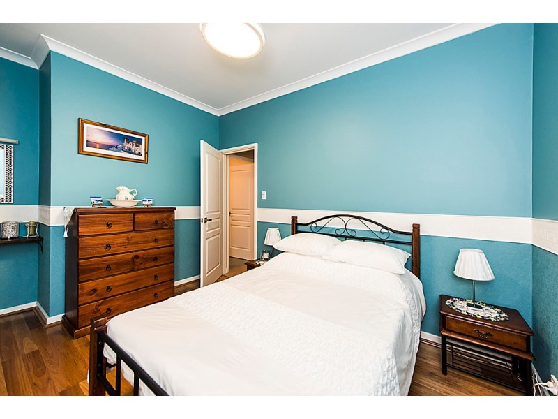 31 Yanrey Street, Golden Bay WA 6174