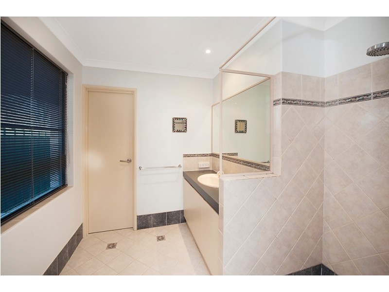 5 Wacona Way, Secret Harbour WA 6173