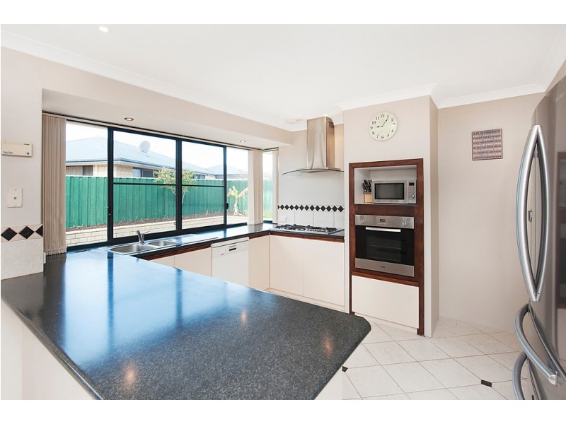 5 Wacona Way, Secret Harbour WA 6173