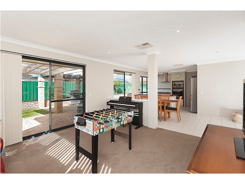 5 Wacona Way, Secret Harbour WA 6173