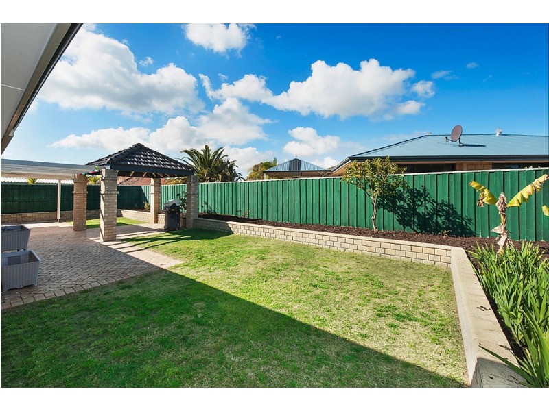 5 Wacona Way, Secret Harbour WA 6173