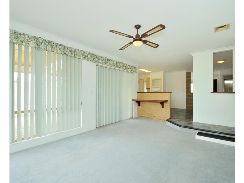 10 Saint Tropez, Port Kennedy WA 6172