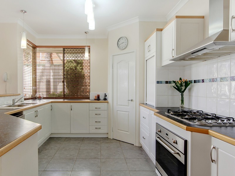 9 Drummonds Approach, Secret Harbour WA 6173