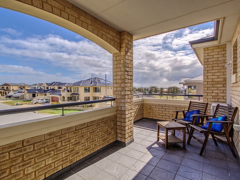 9 Drummonds Approach, Secret Harbour WA 6173