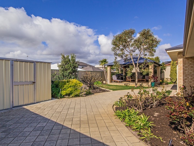 9 Drummonds Approach, Secret Harbour WA 6173