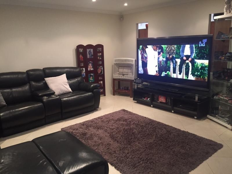 8 Bogue Way, Port Kennedy WA 6172