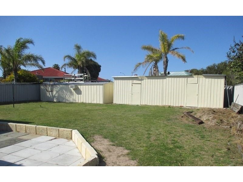 4 Penang Loop, Warnbro WA 6169
